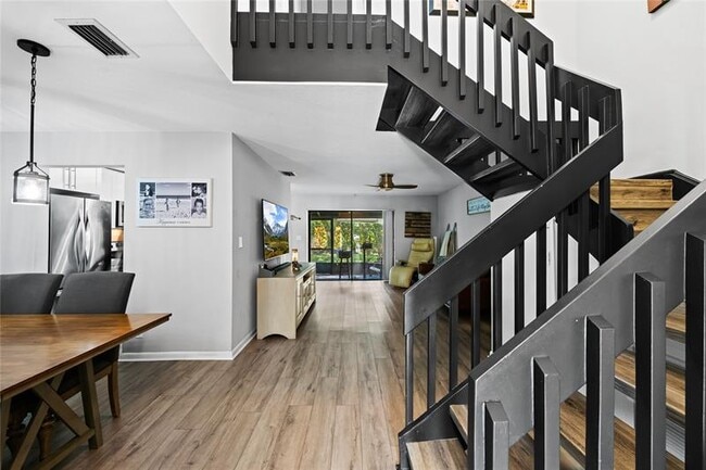 Building Photo - 2739 NW 42nd Ave