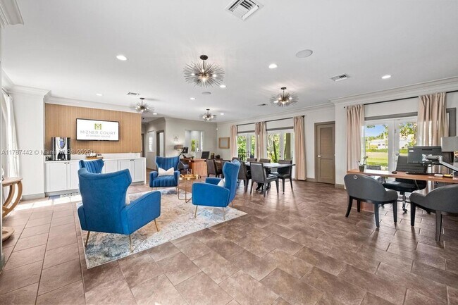 Building Photo - 6503 N Military Trl