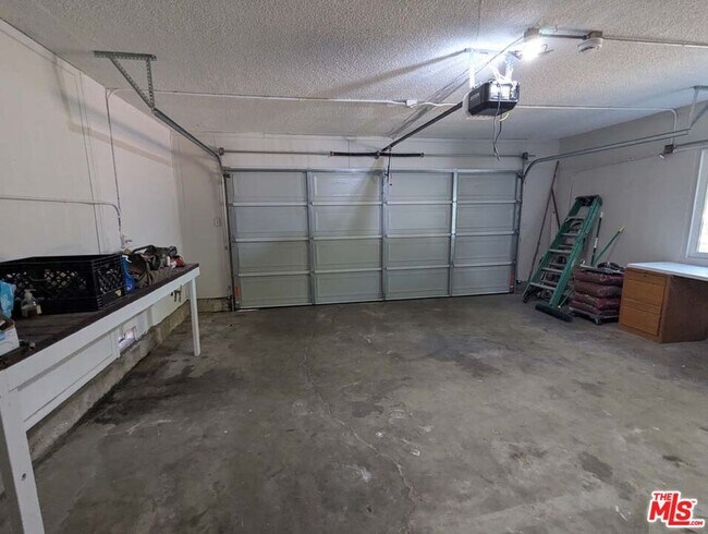 Building Photo - 508 Fernpark Dr