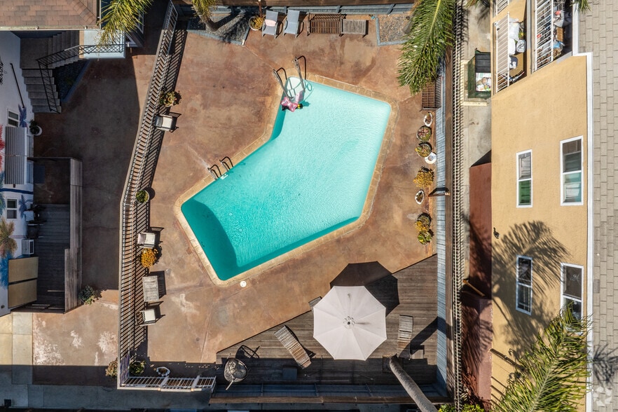 Pool - 1821 5th St.
