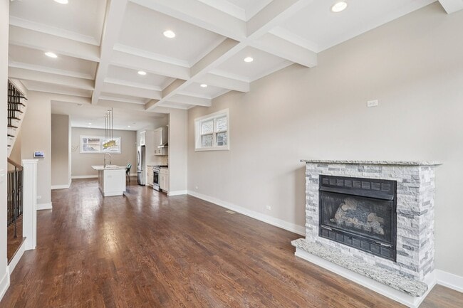 Building Photo - 3516 W Hirsch St