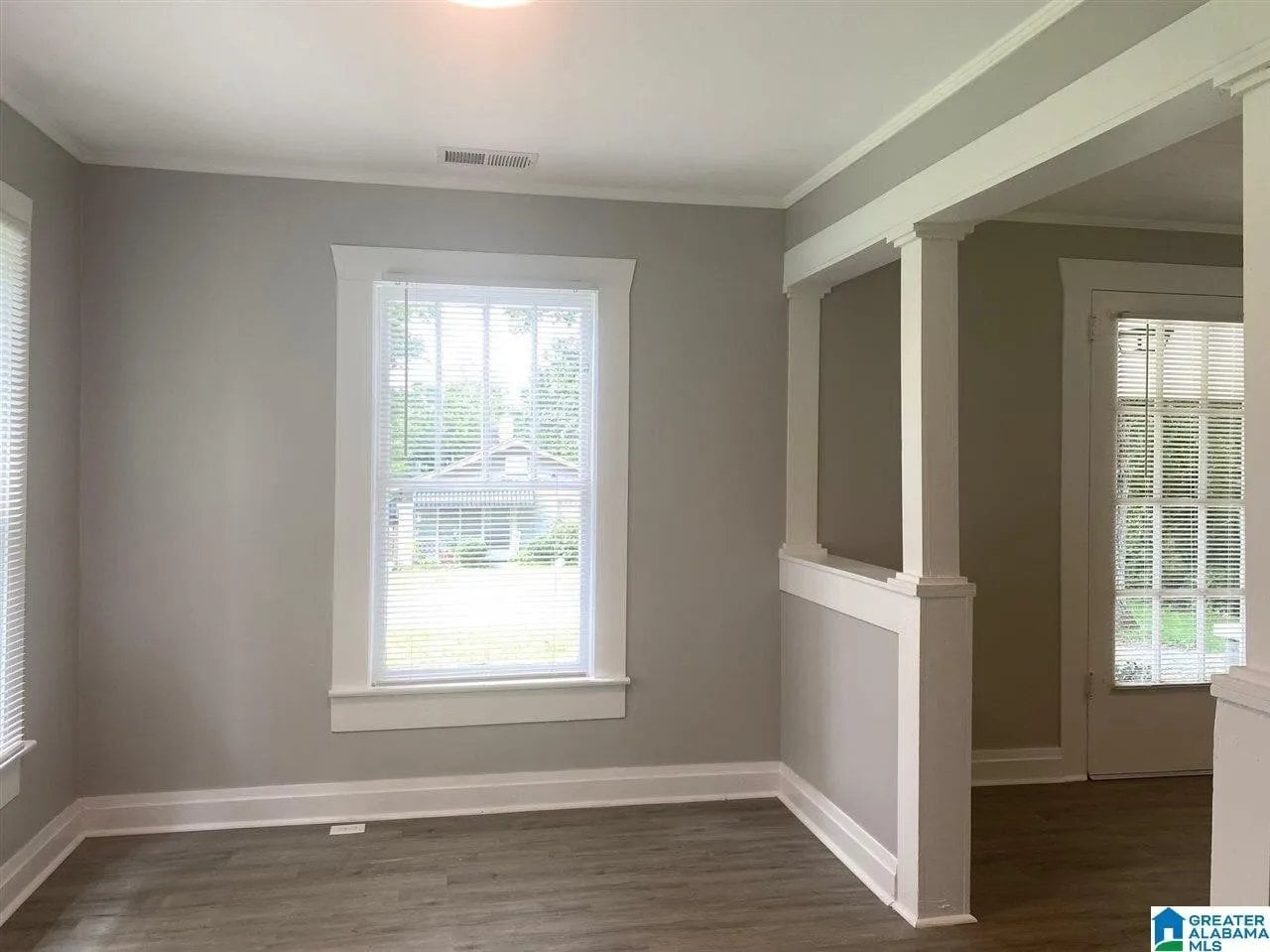 Building Photo - 917 School Terrace