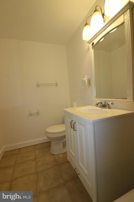 Building Photo - 20404 Shadow Oak Ct