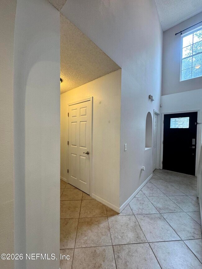 Building Photo - 12341 Glenn Hollow Dr