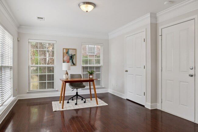 Building Photo - 7513 Lords Chapel Dr