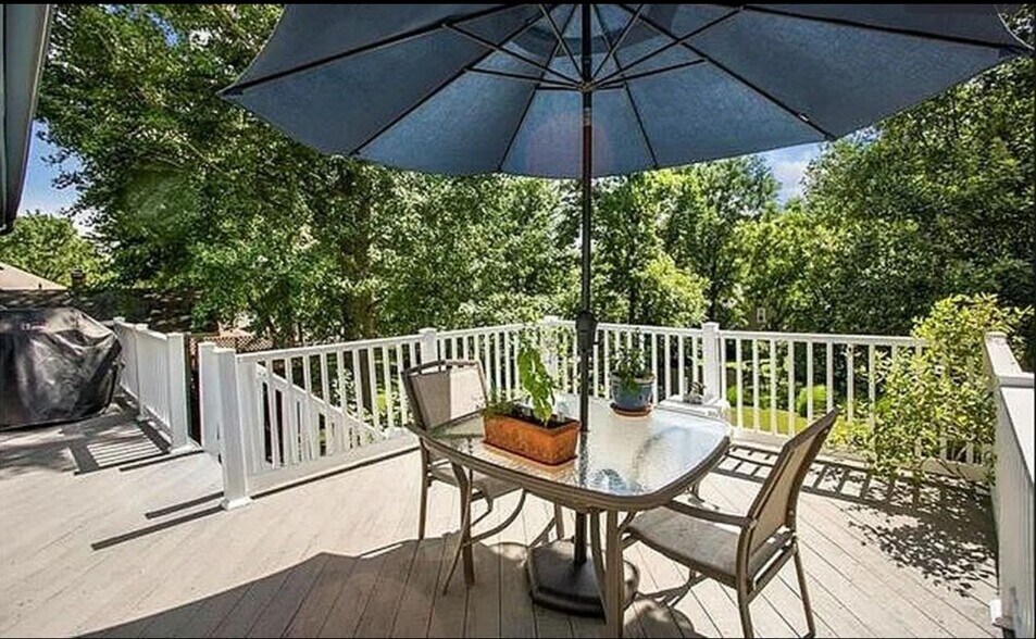 Building Photo - 5512 NW Indian Hills Ln