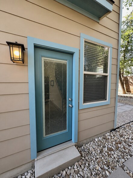 Building Photo - 5300 Samuel Huston Ave