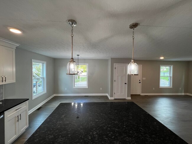 Building Photo - 309 Gallahadion Ct