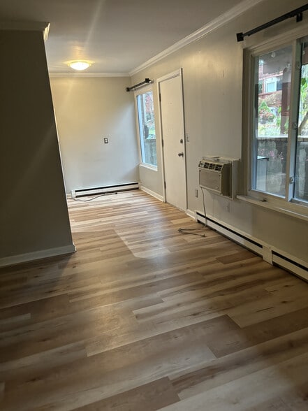 Building Photo - 4190 Packard St