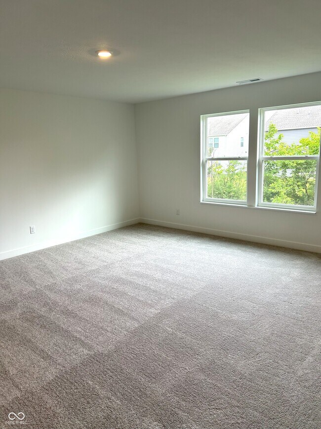 Building Photo - 16941 Sandhurst Pl