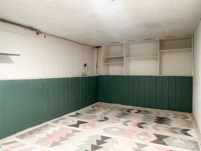 Building Photo - 3BD/2BA+FLEX HOME IN LEBANON