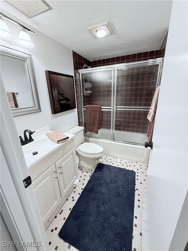 Building Photo - 15 Bluebill Ave