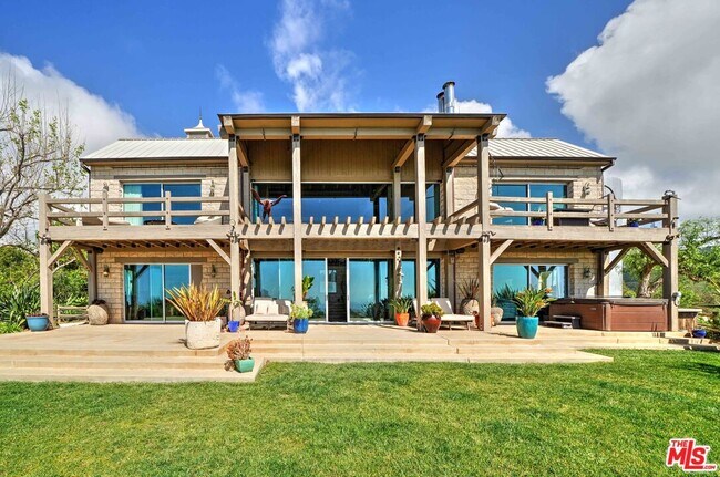 Building Photo - 3020 Corral Canyon Rd