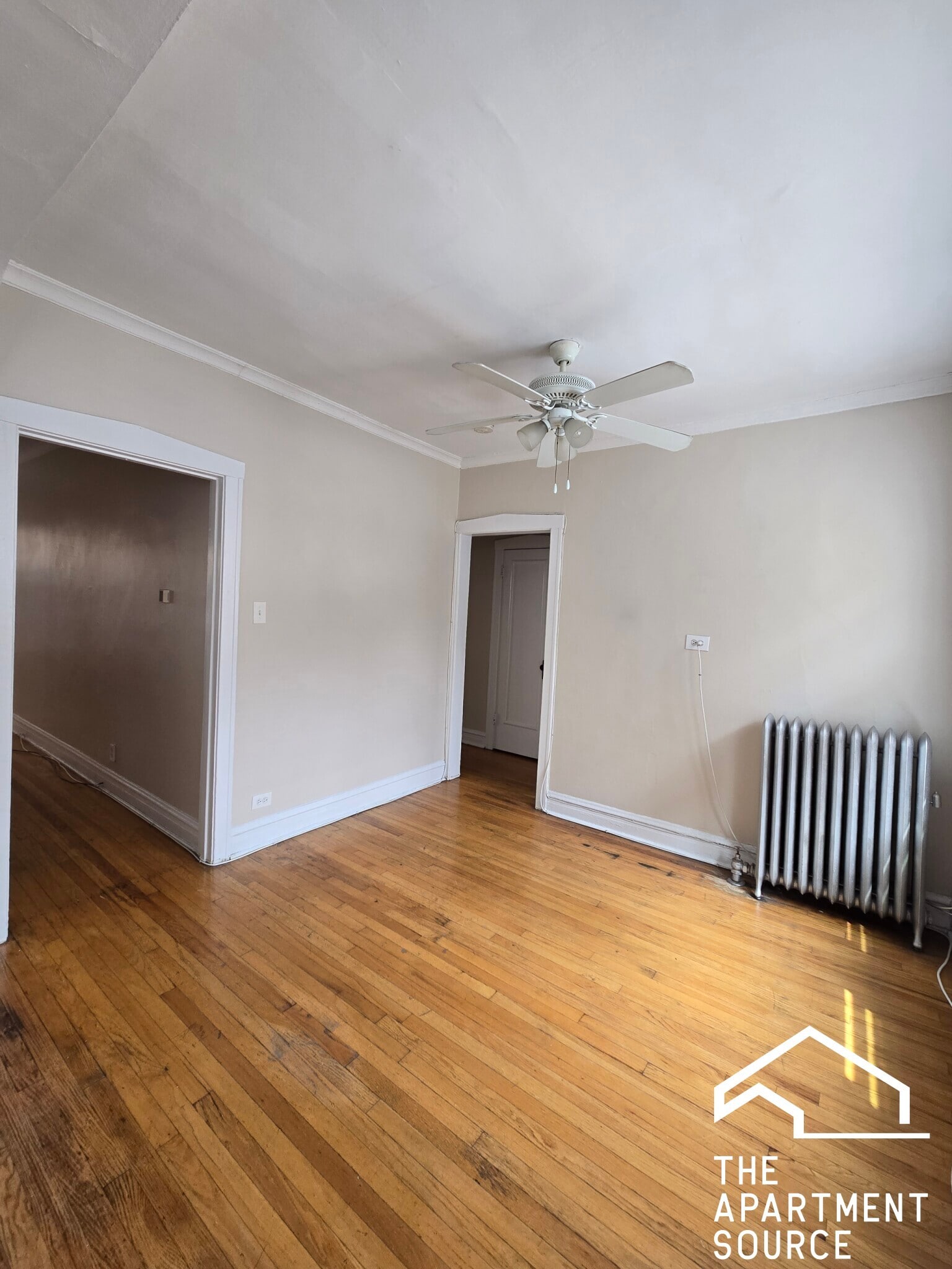 Building Photo - 2948 W Belle Plaine Ave