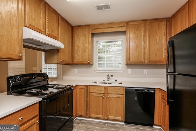 Building Photo - 6885 Bannister Park Ln