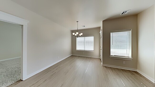 Building Photo - A Nice 3 Bedroom 2.5 Bathroom Custom Home ...