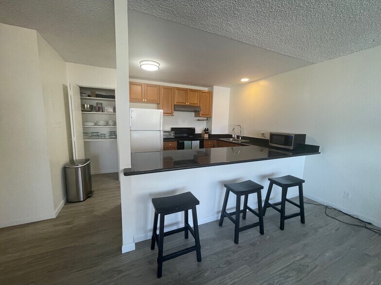 Building Photo - 55 S Kukui St