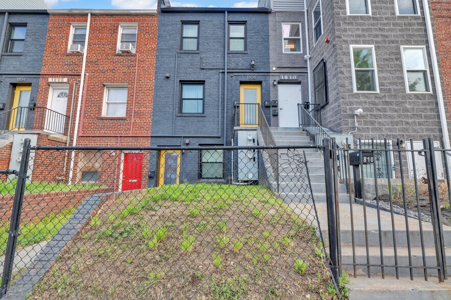 Building Photo - 1808 Benning Rd NE