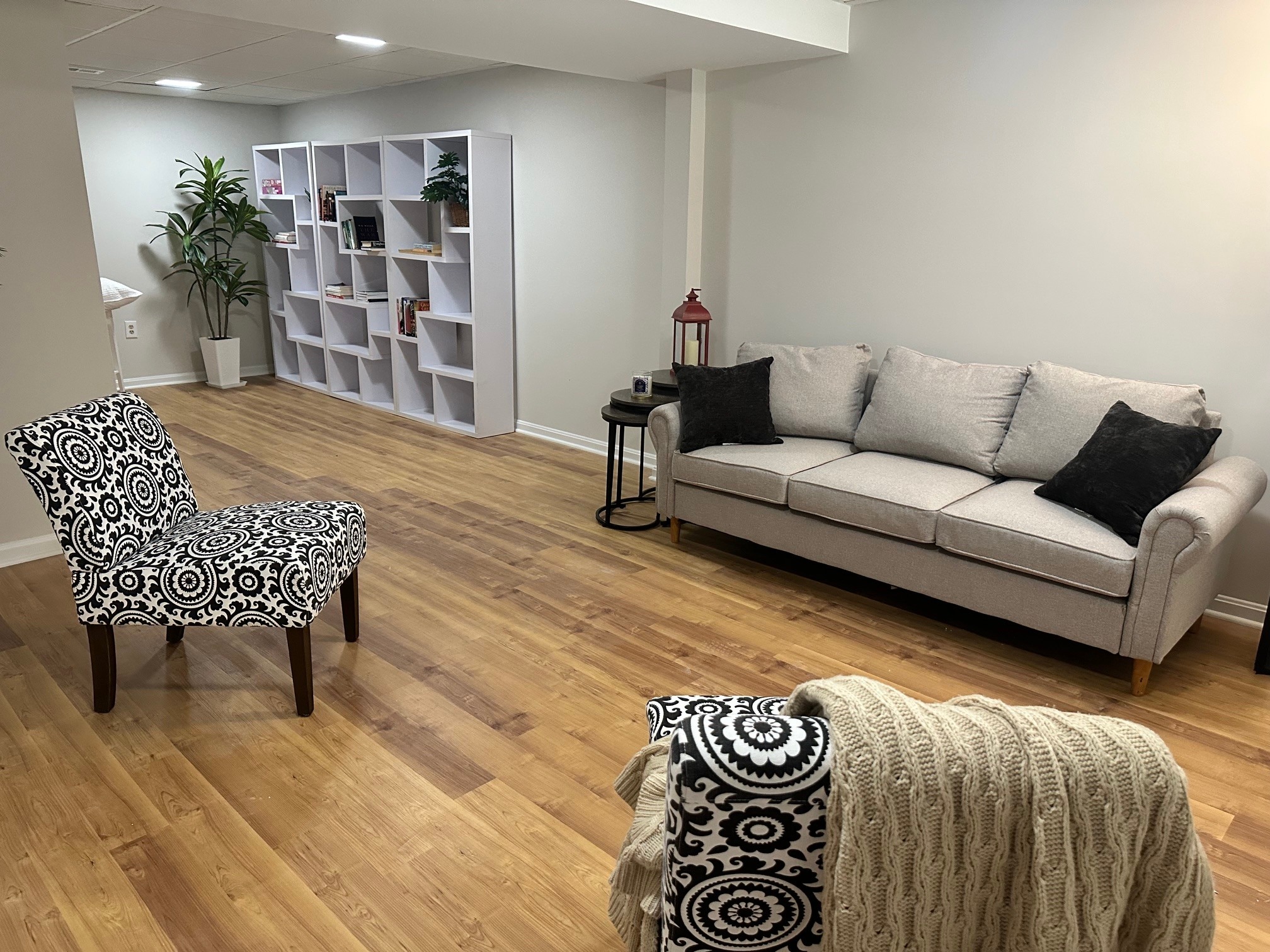 lower level walk out family room - 4847 Chevy Chase Dr