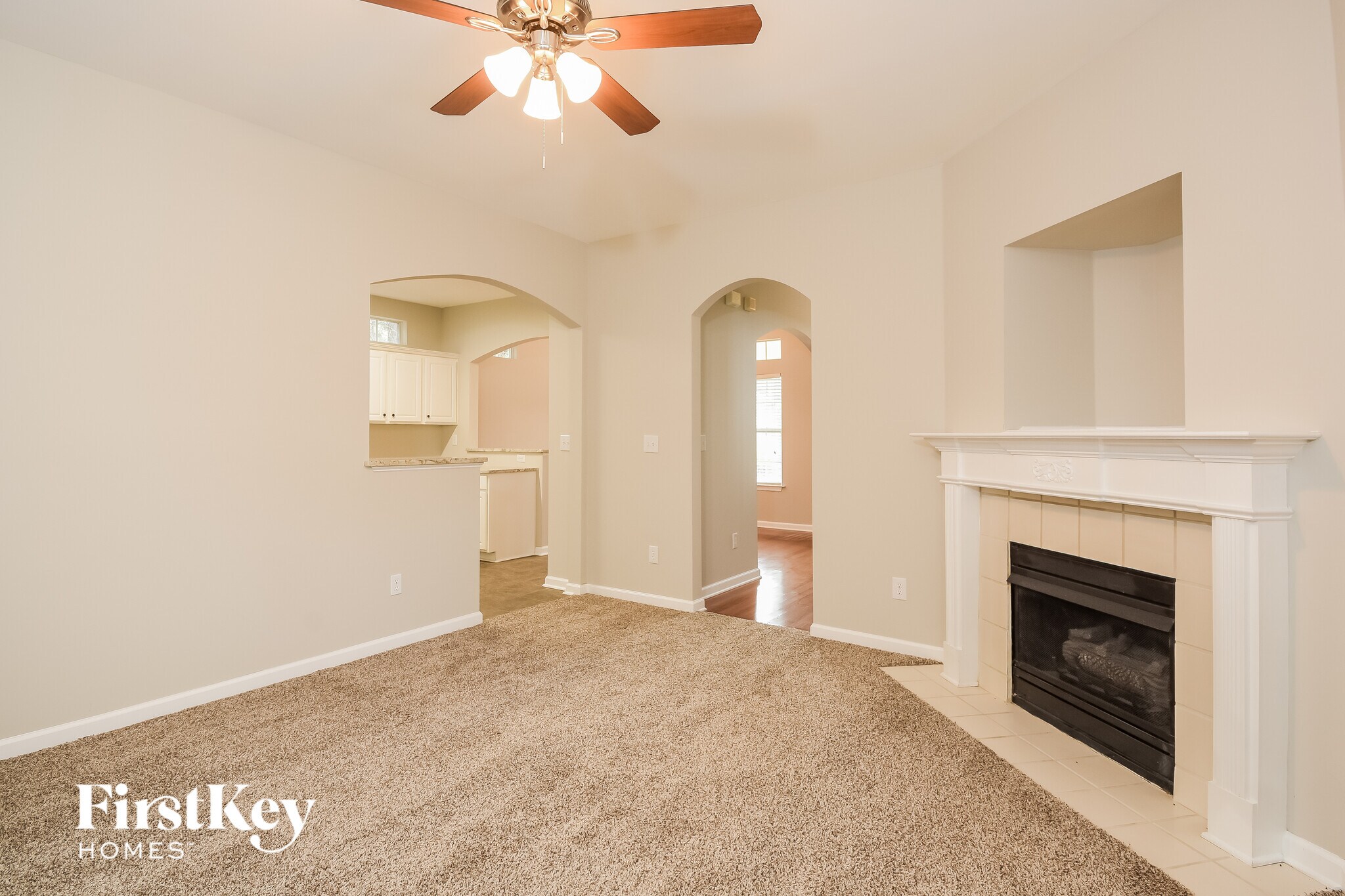 Building Photo - 302 Pinehurst Way