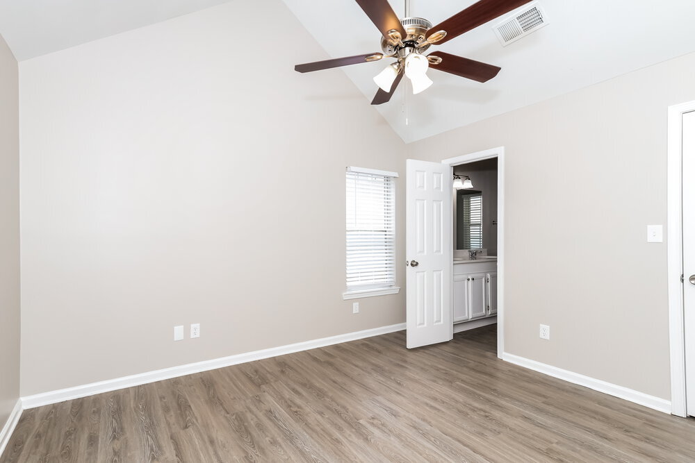 Building Photo - 517 N Fairfield Dr