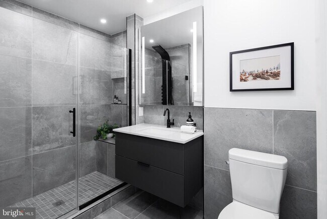 Building Photo - 1099 Germantown Ave