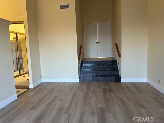 Building Photo - 2124 Wildwood Ct