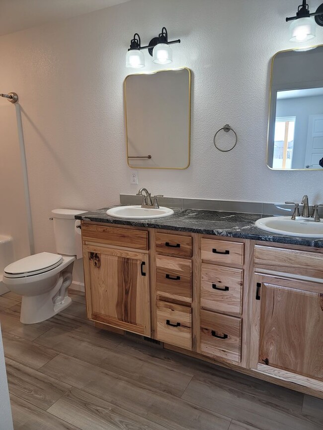 Building Photo - 914 Concerto Lane