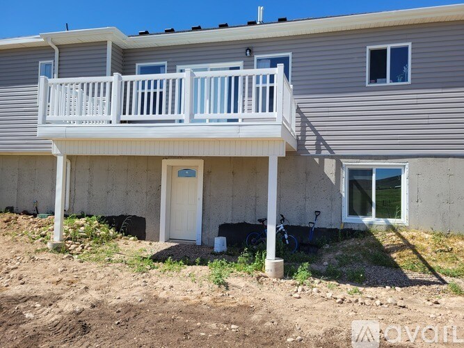 Building Photo - 317 Arrowhead Dr