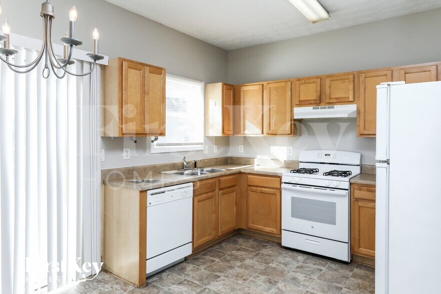 Building Photo - 269 Hardy Lillies Rd SE