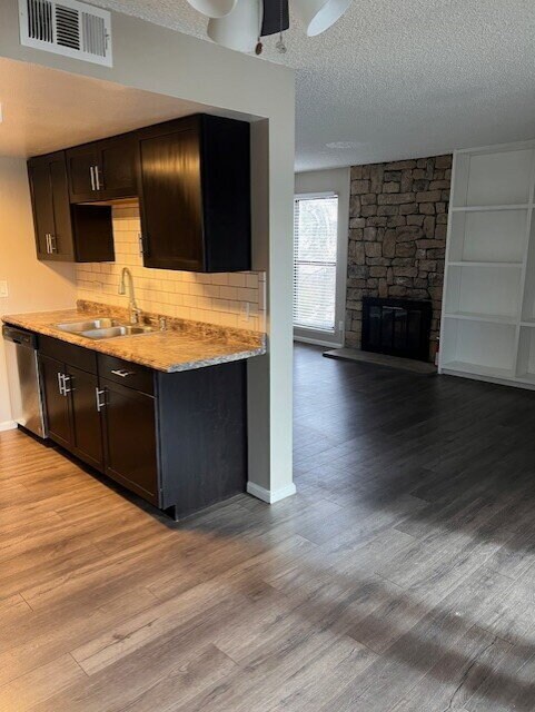 Building Photo - Two Bedroom Condo In DTC! Pool and Tennis Courts! Washer and Dryer In-Unit!