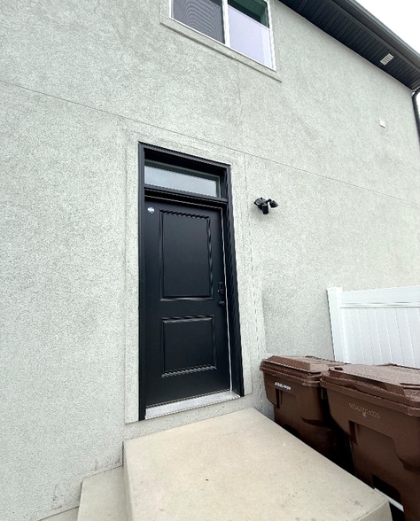 Building Photo - 5385 N Sulley Way