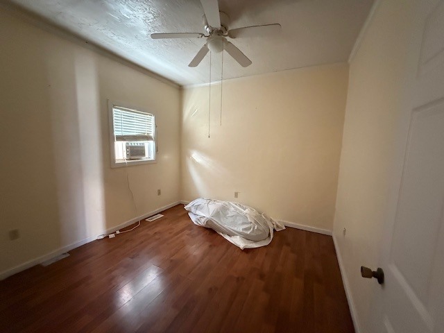 Building Photo - 320 Southern St