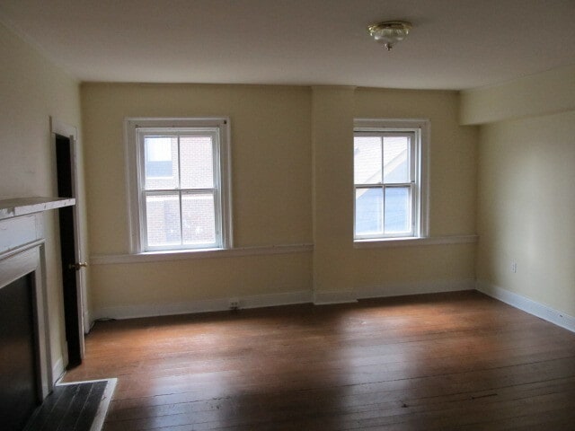 Building Photo - 614 Caroline St