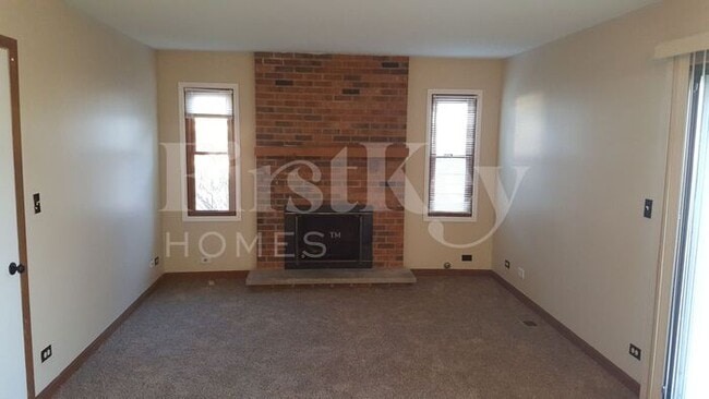 Building Photo - 1400 Brittany Ct