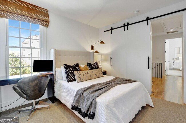 Building Photo - 118 Gainey Ln