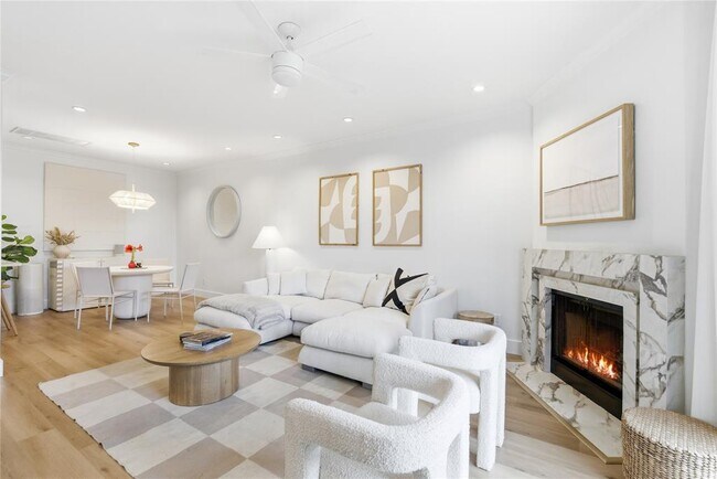 Building Photo - 1501 Barton Springs Rd