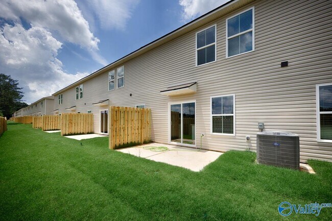 Building Photo - 4113 Hudson Ct SW