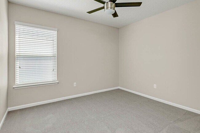 Building Photo - Aberdeen community