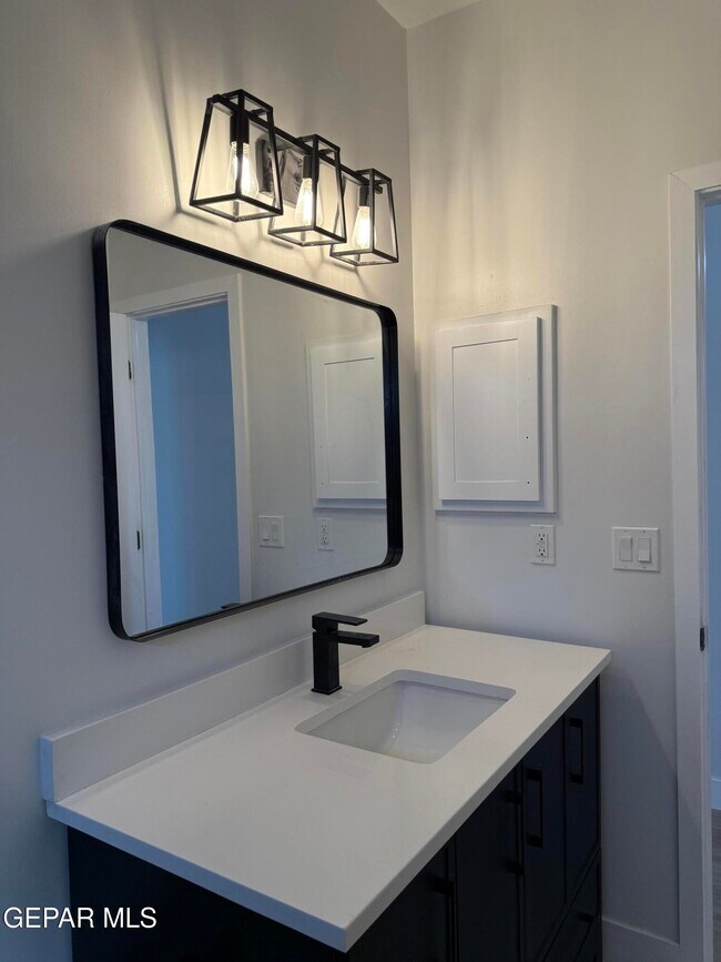 Building Photo - 3045 Woodhead