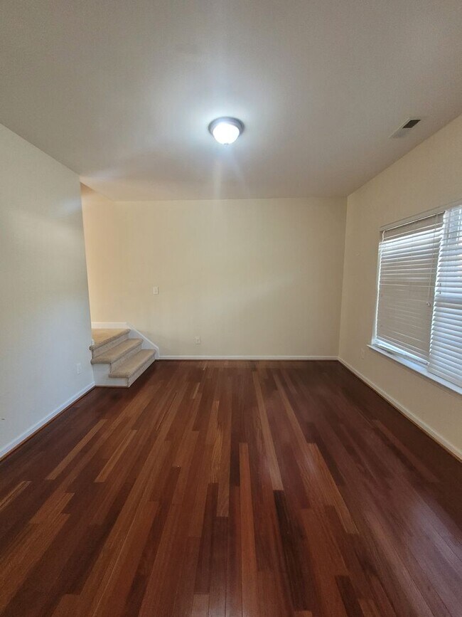 Building Photo - 8351 Thomas Jefferson Way
