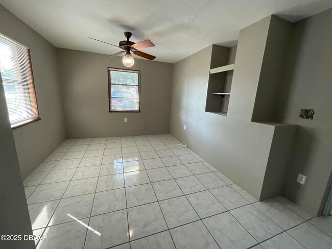 Building Photo - 113 Fox Pl