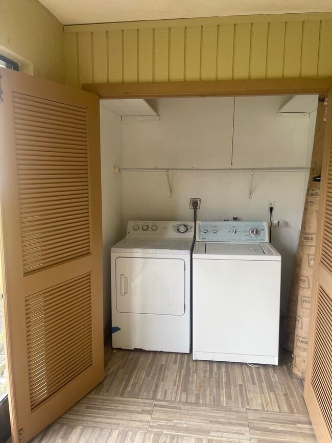 Building Photo - 4259 Oak Terrace Dr