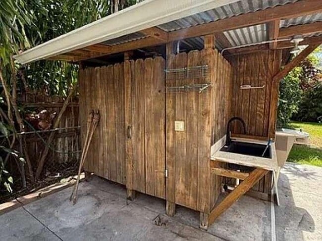 Building Photo - 4301 SW 60th Pl