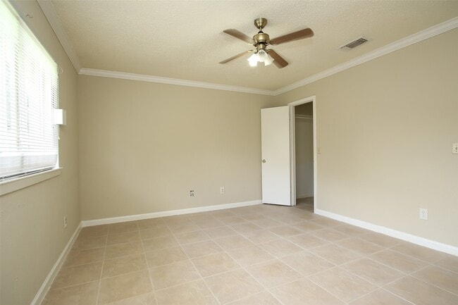 Building Photo - 13523 Harpers Bridge Dr
