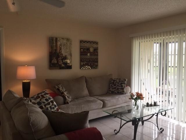 Building Photo - 13664 Coconut Palm Ct