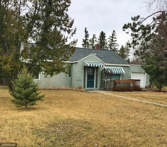 Building Photo - 2 Bedroom Home