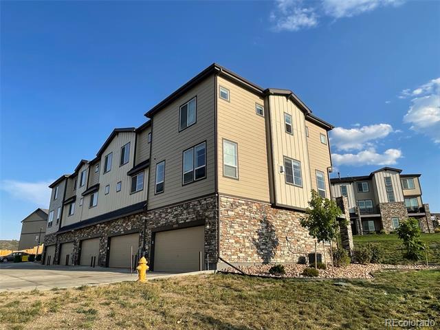 Building Photo - 1584 Castle Creek Cir