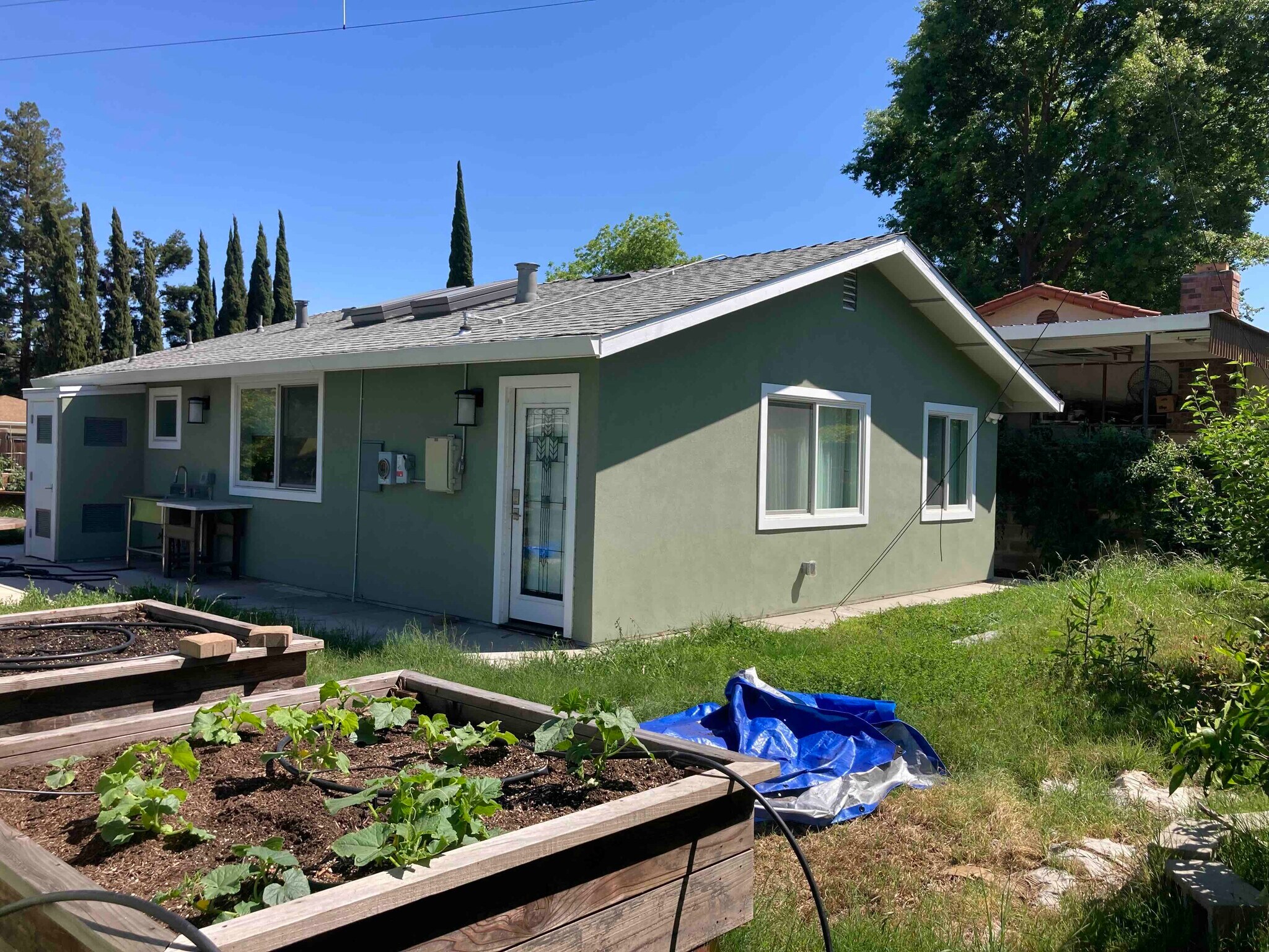 Building Photo - 6815 Harmon Dr