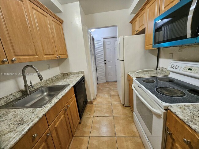 Building Photo - 11570 NW 42nd St